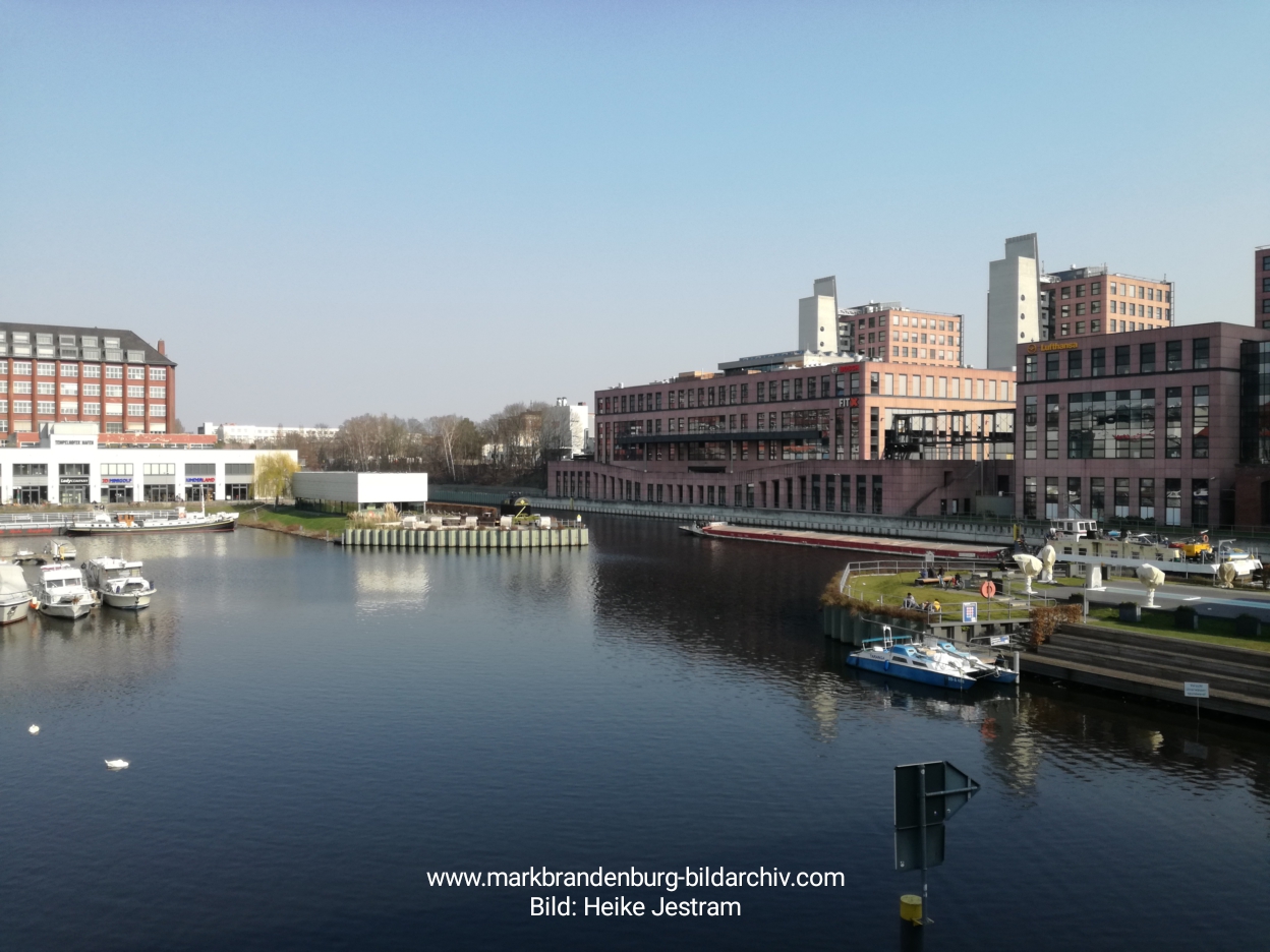 Tempelhofer Hafen 202003 005